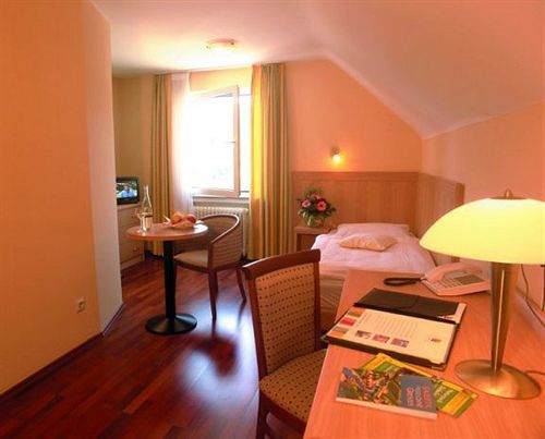 בולנדורף Hotel Ritschlay מראה חיצוני תמונה